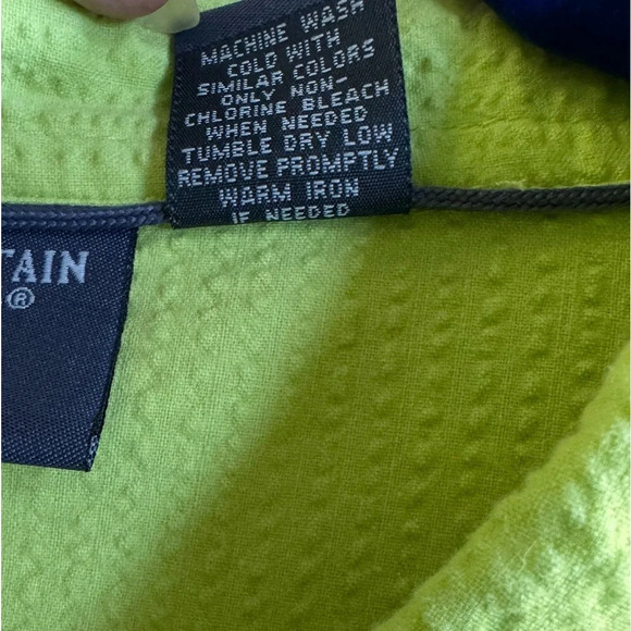 Mountain Lake PXL Chartreuse Seersucker s/s button front collared women’s shirt - Picture 9 of 10